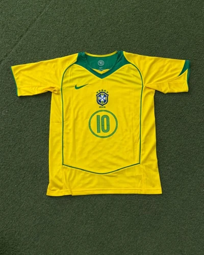 Brasil #10 Ronaldinho 2004-2005 Retro MC